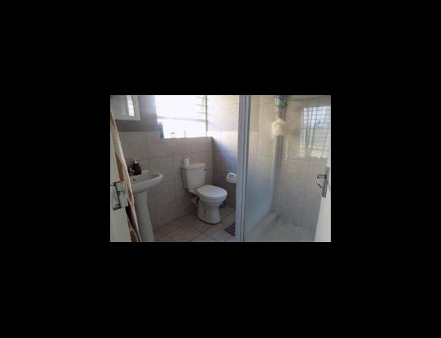 2 BEDROOM PROPERTY TO RENT IN WILGEHEUWEL